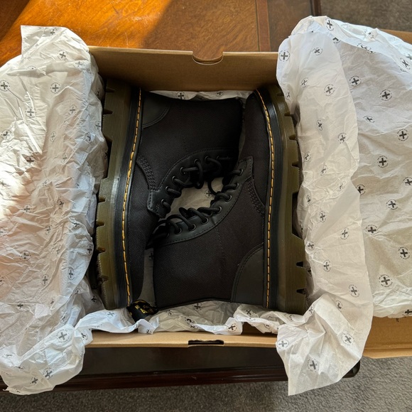 NEW Dr. Martens' COMBS POLY CASUAL BOOTS - Picture 5 of 13